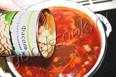 фасолевый суп с фрикадельками на копченом сале