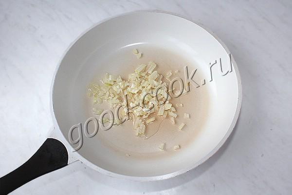 суп с солёными грибами и рисом