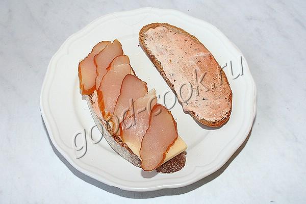 сэндвич "Рубен" (Reuben Sandwich)
