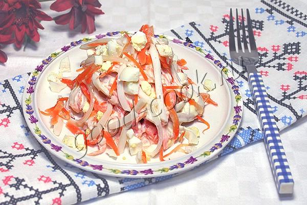 салат с кальмарами и морковью