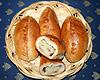 пирожки с картофельным пюре, луком и беконом