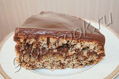 шоколадно-ореховый торт с мягким кремом