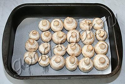 пирожки с грибами и сыром на шпажке