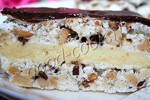 торт "Воздушный" с орехами и шоколадом
