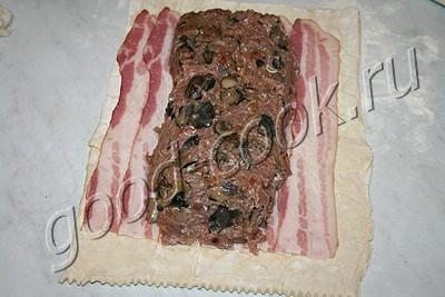 паштет из свинины с грибами запечённый в тесте