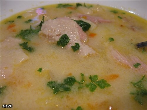 Куриный суп с лимоном Ингредиенты (на 2-х литровую кастрюлю): - 4 куриные голени - 5-6 картофелин -...