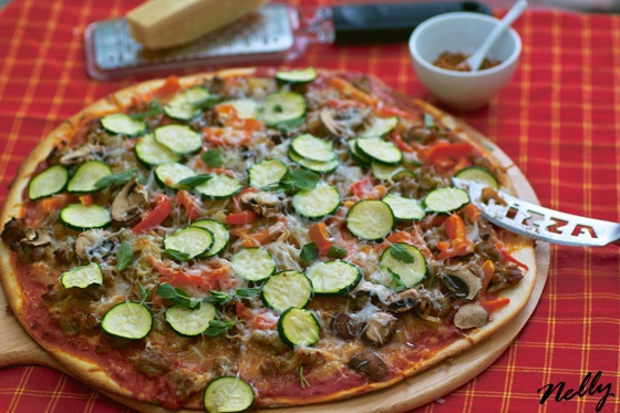 Любимое тесто для пиццы на свином жире Пицца с итальянскими колбасками и фенхелем - 2