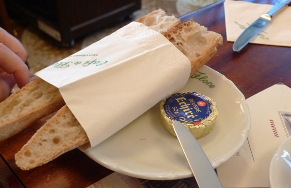 8. Saint-Germain-des-Prйs. Два кафе. Les Deux Magots (6 Place St Germain des Prйs) и Cafй de Flore... - 4