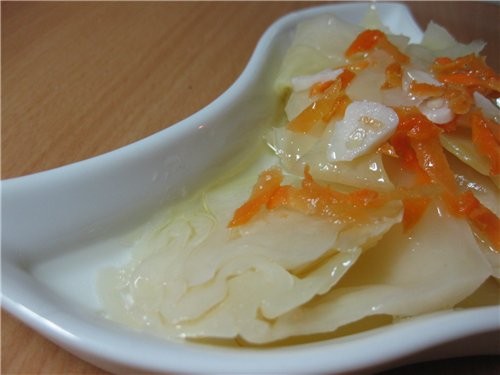 Лида, бегу к тебе с отчетом: Маринованная капуста (Козья морда) Очень вкусно получилось, спасибо