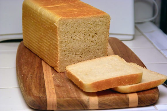 Мой вклад к всемирному Дню Хлеба Ржаной xлеб на закваске с инжиром и орехами Белый хлеб для сэндвич... - 2
