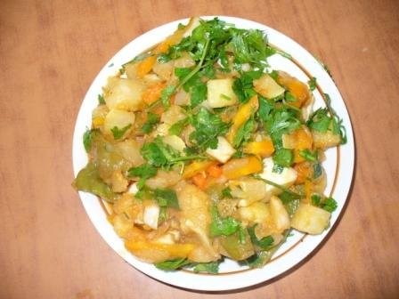 а это мои произведения курочка по-японски картошечка рагу из патисонов печенюшки - 3