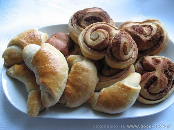 Угощаю вас очень вкусным заварным ржаным хлебом с сухофруктами и орехами, булочками с корицей, рогл... - 2