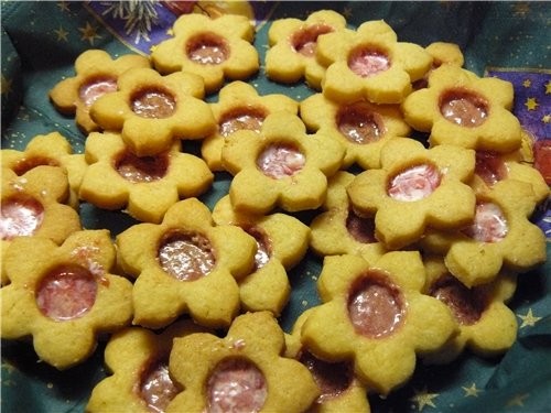 Печенье с окошком из карамелек-сосулек