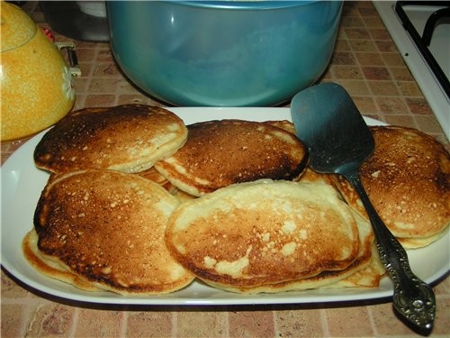 Спасибо Зое (Нелли) за оладушки с творогом, а еще Свете (Анаксомун) за подсказку по поиску рецепта