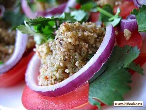 уф сделала, Помидорки по- Тбилисски вкуснооо и убийственно каллорийно ну мы друг друга поняли и фот...