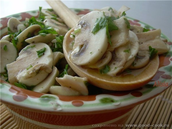 Маринованные шампиньоны / Funghi marinate