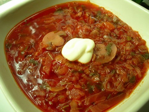 БОРЩ С КИНЗОЙ И ГРИБАМИ ГРЕЧКА С КУРИНЫМИ ЖЕЛУДОЧКАМИ