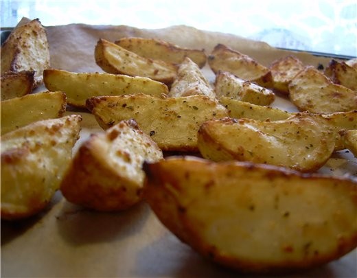 ПЕЧЕНЫЙ КАРТОФЕЛЬ С ПАРМЕЗАНОМ И ЧЕСНОКОМ