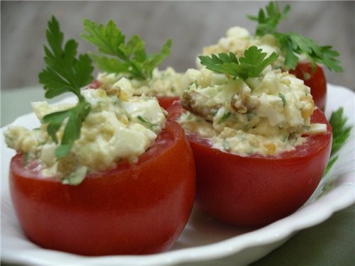 очень люблю салатики с сухариками, я его вот так кушаю У нас тоже кукурузный сезон начинается, реце...