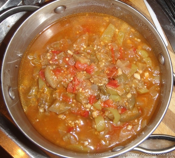 Овощное рагу с баклажанами