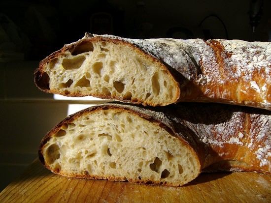Ржаные багеты с беконом в стиле провинции Овернь-Baguette aux lardons Тортано на закваске - 2