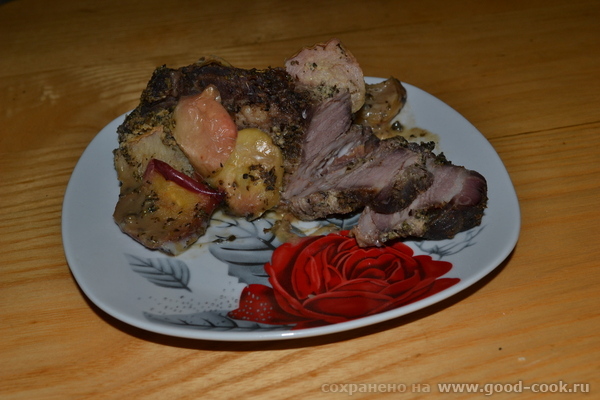 Свинина запеченная с яблоками