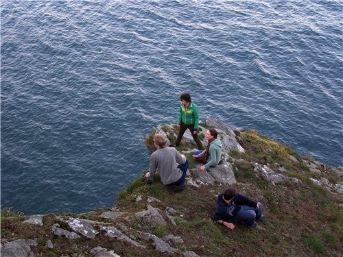 А эта уже побережье в Dublin&#39;e- Howth Head это моя дочка в ,,руки верx,, гуляет - 4