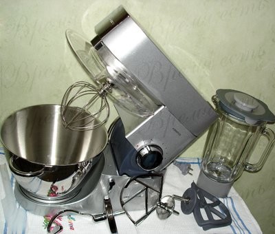   - Kenwood Chef KM010   