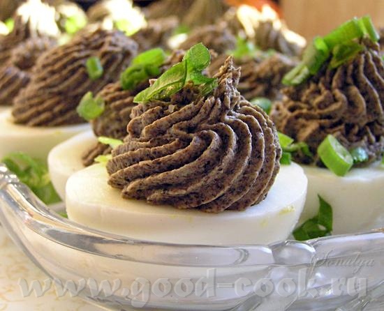 Фаршированные Яйца Простая и вкусная закуска, у каждой хозяйки она найдет новое оформление и интере...