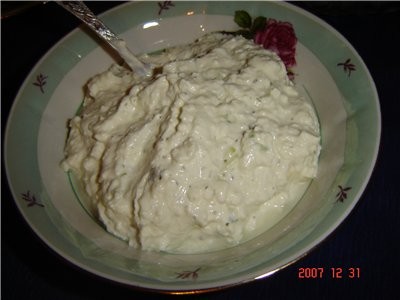 Салат "Ландыш" - очень вкусный Кальмары обжаренные в тесте Тзадзике (не знаю как по руски пишется)... - 3
