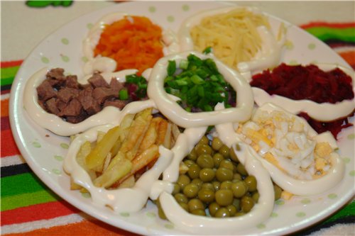 Салат "Ромашка" Лариса, спасибо, очень вкусно