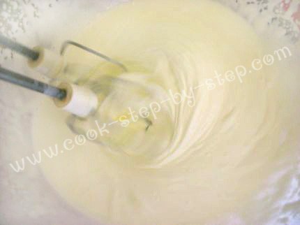 1/2 чашки жирных сливок 200 гр творога 1/2 ч