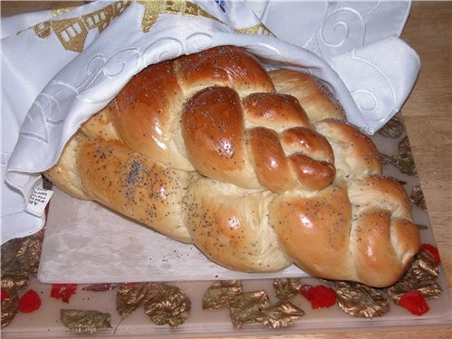 У Иннульки(innok) есть свой любимый рецепт и красивые фото: ХАЛА - 4