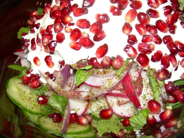 Вот так рождаются вкусные салаты, когда вернулся домой уставший и голодный, а дома нет приготовленн... - 3