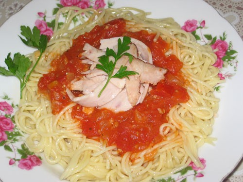 Вкусное блюдо из красной чечевицы Спагетти с копченой ветчиной в томатном соусе А это наш пятничный... - 2