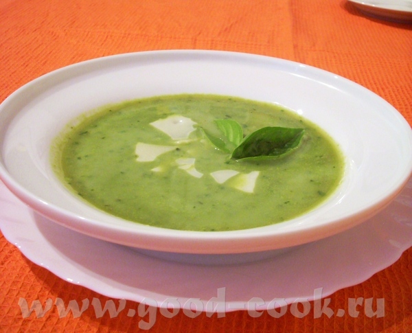 Суп-пюре из базилика с зеленым горошком Пряный суп с молодой капустой
