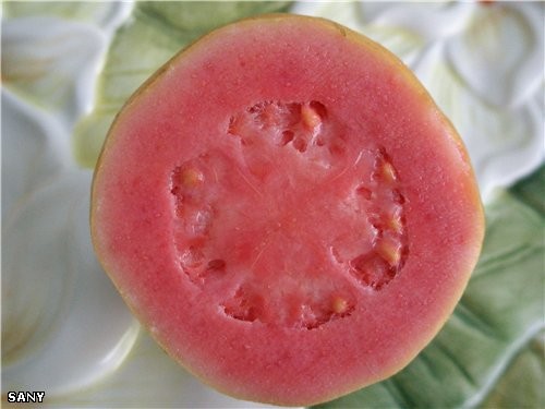 ЧИЗКЕЙК ИЗ ГУАЯБЫ Гуаяба - это тропический фрукт с огромным содержанием витамина С (намного больше... - 2