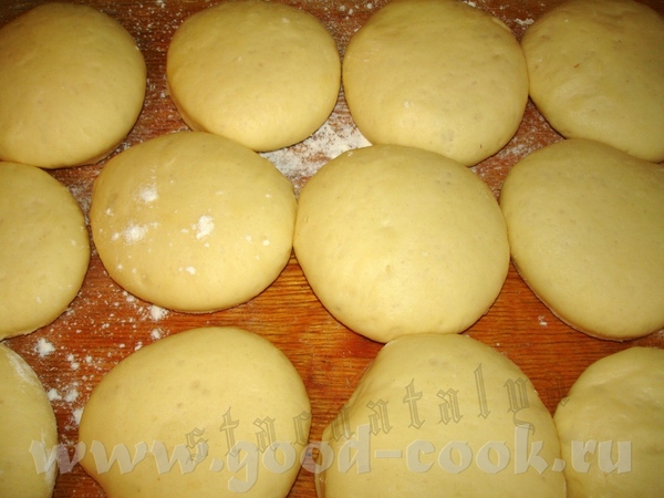 Вчера жарила пончики по рецепту Леночки-muffi , какаяже это вкуснятина Мягкие, пышные, нежные Я их...