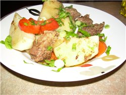 Сегодня обед простой, но вкусный, рагу(соус) ,и салатик - 2