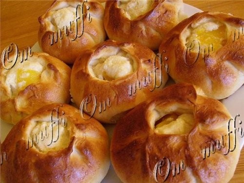 БУЛОЧКИ-БОЧОНКИ С ТВОРОГОМ И ПЕРСИКОМ