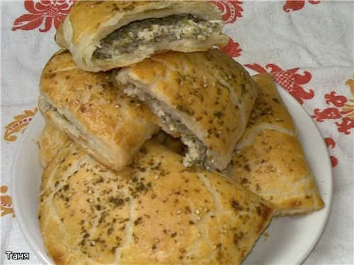 Булочки с тунцом,сыром и помидорами Пирог с сыром и сырокопченной колбасой Сырные кексики с кукуруз... - 7