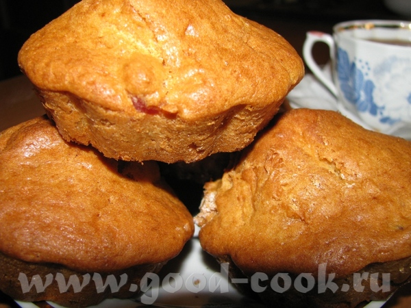 Проползаю мимо, отвернувшись от этой красоты-вкусноты