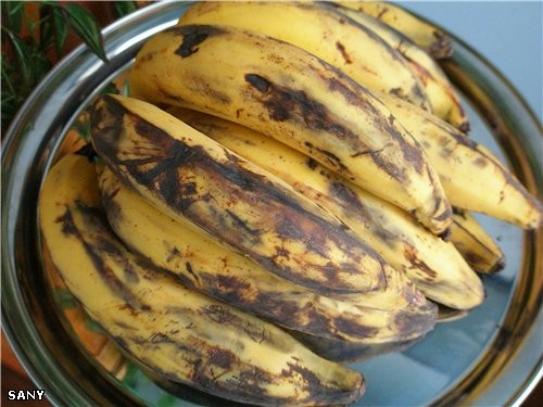 ЖАРЕНЫЕ БАНАНЫ В отличие от фруктовых бананов,эти - немного большего размера и толстенькие - 3
