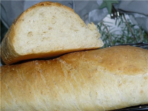 Сегодня насочиняла такие вкусные батоны, что сама даже несколько кусков съела