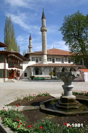 ДЕВУЛЕЧКИ, Я УЕЗЖАЮ ДОМОЙ, В КРЫМ - 4