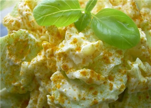 Алена закусочка твоя из салатa с сыром и куркумой понравилaсь, угостила сегодня моих друзей eй