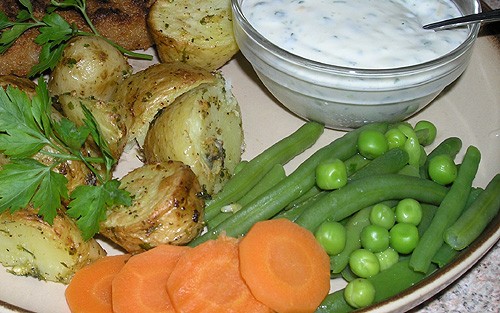а я "почти" поленилась на ужин а именно, купила треску в панировке у мясника - 2