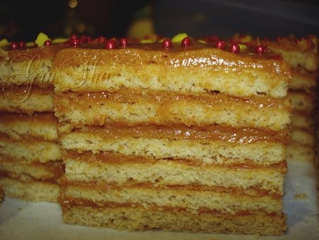 У меня тоже медовый Если надо - рецептик выложу