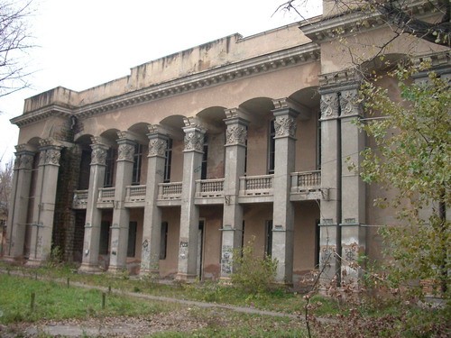 В октябре к нам приплывал (приходил) вот такой, незнаю какое правильное слово подойдет лайнер или м... - 3