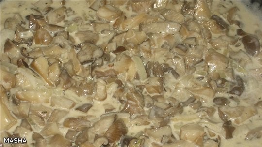 ПРЯНАЯ КУРИЦА КОТЛЕТКИ РУЛЕТИК ИЗ ЛАВАША С ЛАСОСЬЮ ГРИБНОЙ СОУС Очень вкусно и с макарошками и с ка... - 4